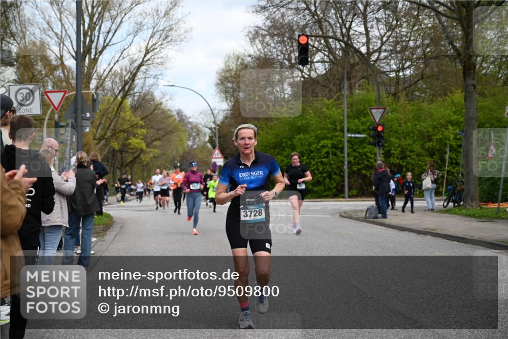 12.04.2026 - 45. Internationalen Wilhelmsburger Insellauf J. Mangold http://msf.ph/oto/9509800 12.04.2026 12:58:41 Ziel 4344, 3889, 3309, 5613, 3525, 5422, 3088, 3255, 5174, 5846, 3286, 3623, 4822, 2015, 3926, 3728, 4023, 2009, 4875, 5276, 3017, 5111, 5124, 5644, 5111, 5124, 5644, 5718, 2082, 4741, 5191, 4287, 5219, 2068, 3246, 4035, 5244, 4128, 4565, 5079, 4395 meine-sportfotos.de