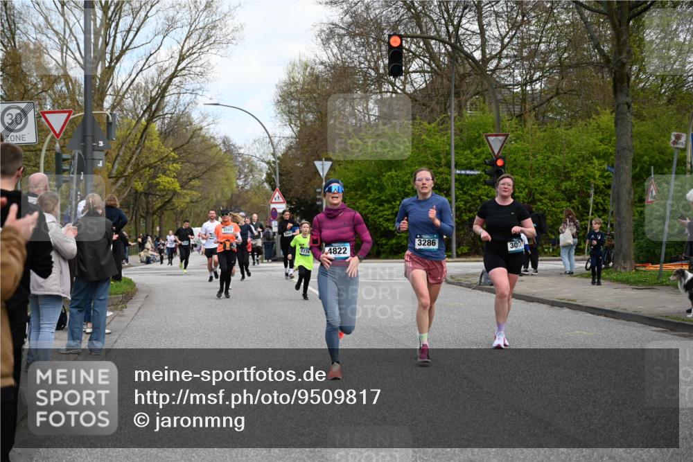 12.04.2026 - 45. Internationalen Wilhelmsburger Insellauf J. Mangold http://msf.ph/oto/9509817 12.04.2026 12:58:44 Ziel 5422, 3088, 3255, 5174, 5846, 3286, 3623, 4822, 2015, 3926, 3728, 4023, 2009, 4875, 5276, 3017, 5111, 5124, 5644, 5718, 2082, 4741, 5191, 4287, 4287, 5219, 2068, 3246, 4035, 5244, 4128, 4565, 5079, 4395, 4187 meine-sportfotos.de