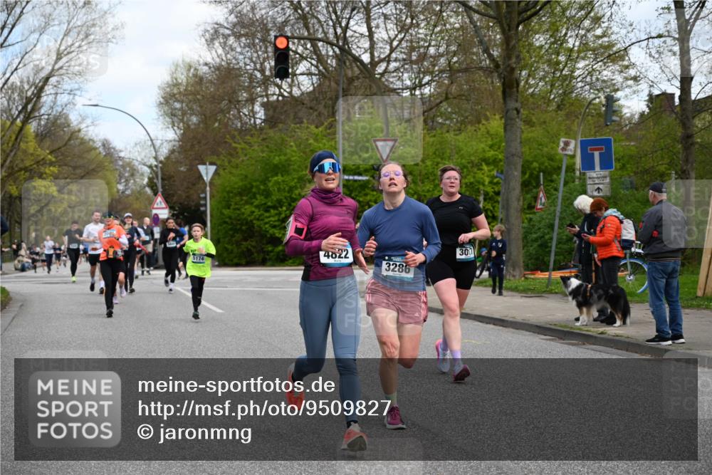 12.04.2026 - 45. Internationalen Wilhelmsburger Insellauf J. Mangold http://msf.ph/oto/9509827 12.04.2026 12:58:45 Ziel 3088, 3255, 5174, 5846, 3286, 3623, 4822, 2015, 3926, 3728, 4023, 2009, 4875, 5276, 3017, 5111, 5124, 5644, 5718, 2082, 4741, 5191, 4287, 5219, 2068, 5219, 2068, 3246, 4035, 5244, 4128, 4565, 5079, 4395, 4187 meine-sportfotos.de