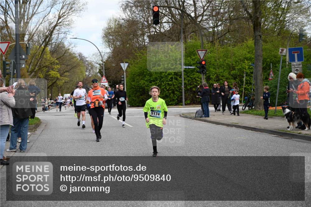 12.04.2026 - 45. Internationalen Wilhelmsburger Insellauf J. Mangold http://msf.ph/oto/9509840 12.04.2026 12:58:47 Ziel 3255, 5174, 5846, 3286, 3623, 4822, 2015, 3926, 3728, 3728, 4023, 2009, 4875, 5276, 3017, 5111, 5124, 5644, 5718, 2082, 4741, 5191, 4287, 5219, 2068, 3246, 4035, 5244, 4128, 4565, 5079, 4395, 4187, 5067, 2069, 4761 meine-sportfotos.de