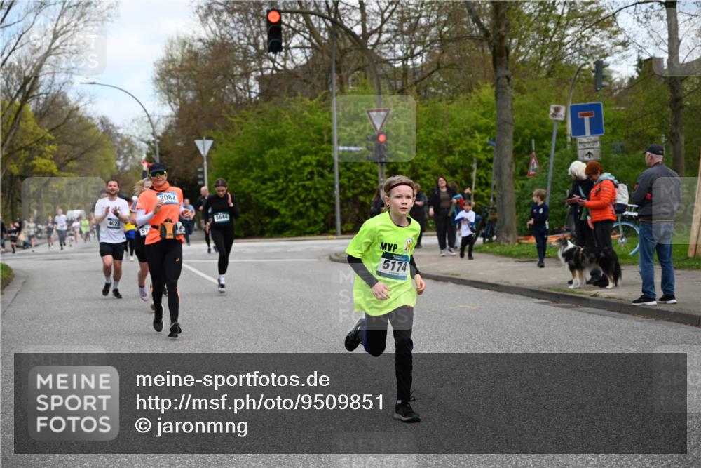 12.04.2026 - 45. Internationalen Wilhelmsburger Insellauf J. Mangold http://msf.ph/oto/9509851 12.04.2026 12:58:48 Ziel 3255, 5174, 5846, 3286, 3623, 4822, 2015, 3926, 3728, 4023, 2009, 4875, 4023, 2009, 4875, 5276, 3017, 5111, 5124, 5644, 5718, 2082, 4741, 5191, 4287, 5219, 2068, 3246, 4035, 5244, 4128, 5244, 4128, 4565, 5079, 4395, 4187, 5067, 2069, 4761 meine-sportfotos.de