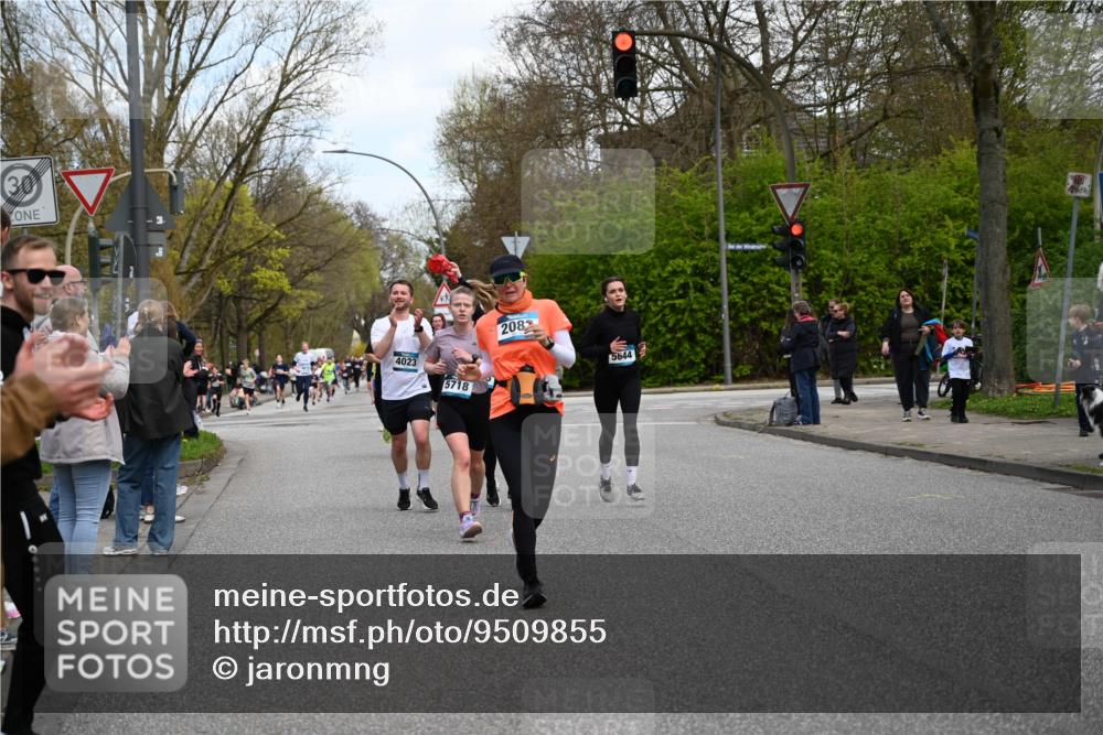 12.04.2026 - 45. Internationalen Wilhelmsburger Insellauf J. Mangold http://msf.ph/oto/9509855 12.04.2026 12:58:49 Ziel 3255, 5174, 5846, 3286, 3623, 4822, 2015, 3926, 3728, 4023, 2009, 4875, 5276, 3017, 5111, 5124, 5644, 5718, 2082, 4741, 5191, 4287, 5219, 2068, 3246, 4035, 5244, 4128, 4565, 5079, 4395, 4187, 5067, 2069, 4761, 5179, 3192 meine-sportfotos.de