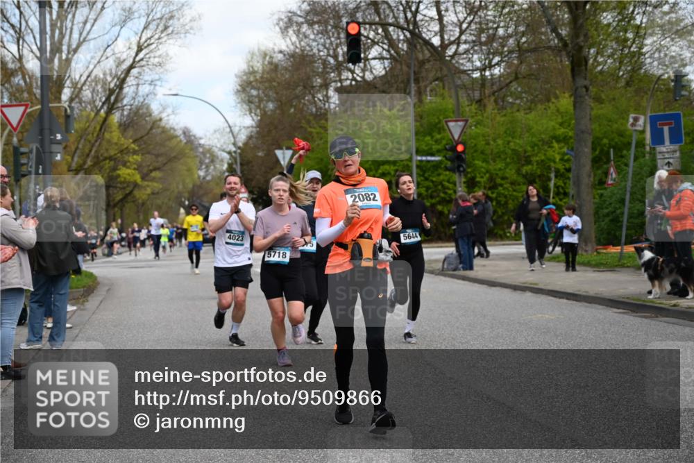 12.04.2026 - 45. Internationalen Wilhelmsburger Insellauf J. Mangold http://msf.ph/oto/9509866 12.04.2026 12:58:50 Ziel 3255, 5174, 5846, 3286, 3623, 4822, 2015, 3926, 3728, 4023, 2009, 4875, 5276, 5276, 3017, 5111, 5124, 5644, 5718, 2082, 4741, 5191, 4287, 5219, 2068, 3246, 4035, 5244, 4128, 4565, 4565, 5079, 4395, 4187, 5067, 2069, 4761, 5179, 3192, 5635, 4917 meine-sportfotos.de