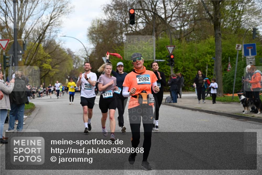 12.04.2026 - 45. Internationalen Wilhelmsburger Insellauf J. Mangold http://msf.ph/oto/9509868 12.04.2026 12:58:50 Ziel 3255, 5174, 5846, 3286, 3623, 4822, 2015, 3926, 3728, 4023, 2009, 4875, 5276, 5276, 3017, 5111, 5124, 5644, 5718, 2082, 4741, 5191, 4287, 5219, 2068, 3246, 4035, 5244, 4128, 4565, 4565, 5079, 4395, 4187, 5067, 2069, 4761, 5179, 3192, 5635, 4917 meine-sportfotos.de