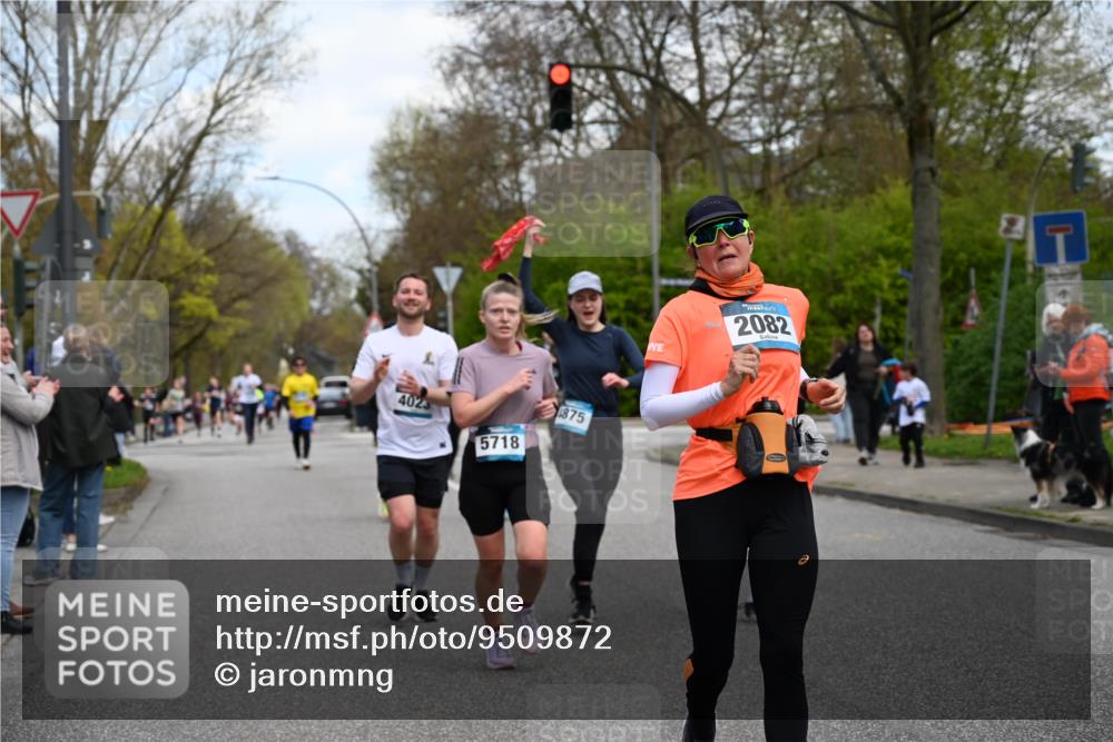 12.04.2026 - 45. Internationalen Wilhelmsburger Insellauf J. Mangold http://msf.ph/oto/9509872 12.04.2026 12:58:51 Ziel 3255, 5174, 5846, 3286, 3623, 4822, 2015, 3926, 3728, 4023, 2009, 4875, 5276, 3017, 5111, 5124, 5644, 5718, 2082, 4741, 5191, 4287, 5219, 2068, 3246, 4035, 5244, 4128, 4565, 5079, 5079, 4395, 4187, 5067, 2069, 4761, 5179, 3192, 5635, 4917, 4171, 4170 meine-sportfotos.de