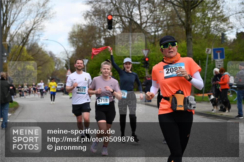 12.04.2026 - 45. Internationalen Wilhelmsburger Insellauf J. Mangold http://msf.ph/oto/9509876 12.04.2026 12:58:51 Ziel 3255, 5174, 5846, 3286, 3623, 4822, 2015, 3926, 3728, 4023, 2009, 4875, 5276, 3017, 5111, 5124, 5644, 5718, 2082, 4741, 5191, 4287, 5219, 2068, 3246, 4035, 5244, 4128, 4565, 5079, 5079, 4395, 4187, 5067, 2069, 4761, 5179, 3192, 5635, 4917, 4171, 4170 meine-sportfotos.de