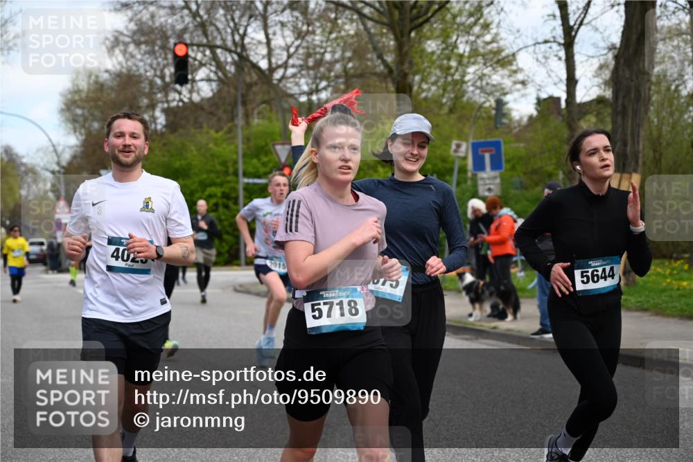 12.04.2026 - 45. Internationalen Wilhelmsburger Insellauf J. Mangold http://msf.ph/oto/9509890 12.04.2026 12:58:52 Ziel 3255, 5174, 5846, 3286, 3623, 4822, 2015, 3926, 3728, 4023, 2009, 4875, 5276, 3017, 3017, 5111, 5124, 5644, 5718, 2082, 4741, 5191, 4287, 5219, 2068, 3246, 4035, 5244, 4128, 4565, 5079, 4395, 4187, 5067, 2069, 4761, 5179, 3192, 5635, 4917, 4171, 4170 meine-sportfotos.de