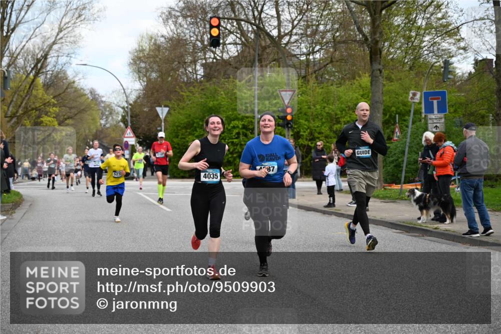 12.04.2026 - 45. Internationalen Wilhelmsburger Insellauf J. Mangold http://msf.ph/oto/9509903 12.04.2026 12:58:56 Ziel 5174, 5846, 3286, 3623, 4822, 2015, 3926, 3728, 4023, 2009, 4875, 5276, 3017, 5111, 5124, 5644, 5718, 2082, 4741, 5191, 4287, 4287, 5219, 2068, 3246, 4035, 5244, 4128, 4565, 5079, 4395, 4187, 5067, 2069, 4761, 5179, 3192, 5635, 4917, 4171, 4170, 5011, 4781 meine-sportfotos.de