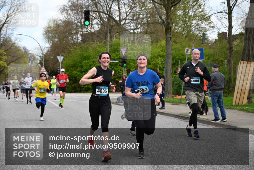 12.04.2026 - 45. Internationalen Wilhelmsburger Insellauf J. Mangold http://msf.ph/oto/9509907 12.04.2026 12:58:57 Ziel 5174, 5846, 3286, 3623, 4822, 2015, 3926, 3728, 4023, 2009, 4875, 5276, 3017, 5111, 5124, 5644, 5718, 2082, 4741, 5191, 4287, 5219, 2068, 5219, 2068, 3246, 4035, 5244, 4128, 4565, 5079, 4395, 4187, 5067, 2069, 4761, 5179, 3192, 5635, 4917, 4171, 4170, 5011, 4781, 4872, 4581 meine-sportfotos.de