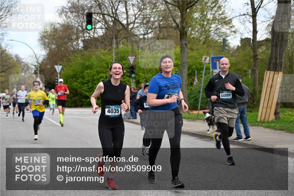 12.04.2026 - 45. Internationalen Wilhelmsburger Insellauf J. Mangold http://msf.ph/oto/9509909 12.04.2026 12:58:57 Ziel 5174, 5846, 3286, 3623, 4822, 2015, 3926, 3728, 4023, 2009, 4875, 5276, 3017, 5111, 5124, 5644, 5718, 2082, 4741, 5191, 4287, 5219, 2068, 5219, 2068, 3246, 4035, 5244, 4128, 4565, 5079, 4395, 4187, 5067, 2069, 4761, 5179, 3192, 5635, 4917, 4171, 4170, 5011, 4781, 4872, 4581 meine-sportfotos.de