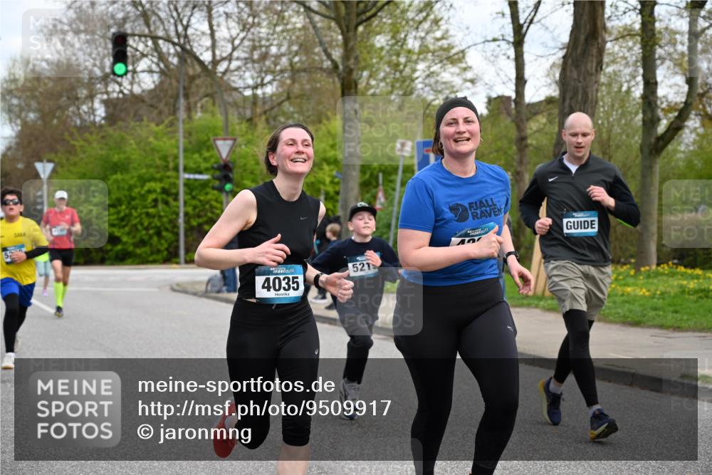 12.04.2026 - 45. Internationalen Wilhelmsburger Insellauf J. Mangold http://msf.ph/oto/9509917 12.04.2026 12:58:58 Ziel 5174, 5846, 3286, 3623, 4822, 2015, 3926, 3728, 4023, 2009, 4875, 5276, 3017, 5111, 5124, 5644, 5718, 2082, 4741, 5191, 4287, 5219, 2068, 3246, 4035, 3246, 4035, 5244, 4128, 4565, 5079, 4395, 4187, 5067, 5067, 2069, 4761, 5179, 3192, 5635, 4917, 4171, 4170, 5011, 4781, 4872, 4581, 5338 meine-sportfotos.de