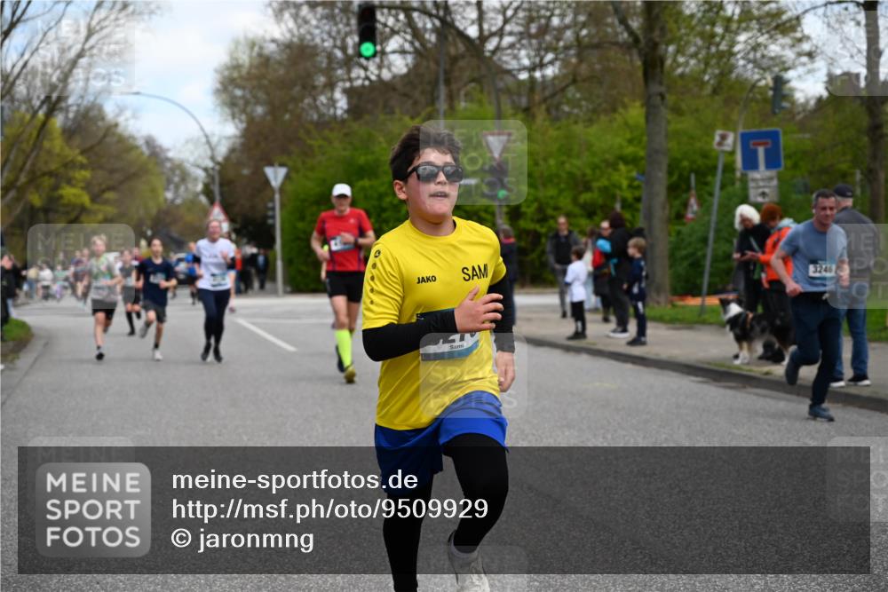 12.04.2026 - 45. Internationalen Wilhelmsburger Insellauf J. Mangold http://msf.ph/oto/9509929 12.04.2026 12:58:59 Ziel 5846, 3286, 3623, 4822, 2015, 3926, 3728, 4023, 2009, 4875, 5276, 3017, 5111, 5124, 5644, 5718, 2082, 4741, 5191, 4287, 5219, 2068, 3246, 4035, 5244, 4128, 4565, 5079, 4395, 4187, 5067, 2069, 4761, 2069, 4761, 5179, 3192, 5635, 4917, 4171, 4170, 5011, 4781, 4872, 4581, 5338 meine-sportfotos.de