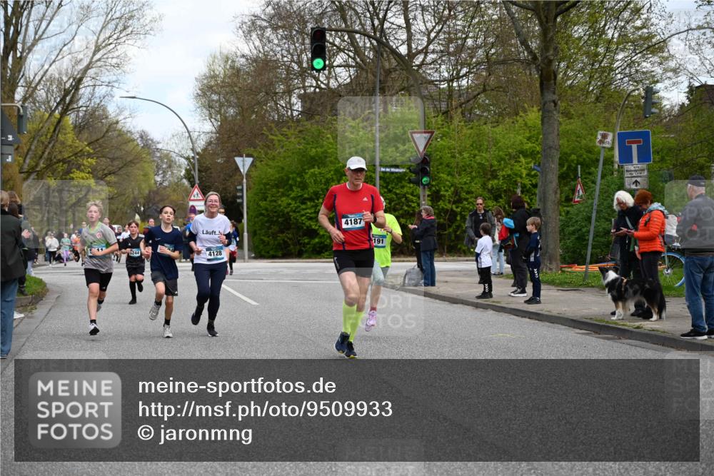12.04.2026 - 45. Internationalen Wilhelmsburger Insellauf J. Mangold http://msf.ph/oto/9509933 12.04.2026 12:59:01 Ziel 3286, 3623, 4822, 2015, 3926, 3728, 4023, 2009, 4875, 5276, 3017, 5111, 5124, 5644, 5718, 2082, 4741, 5191, 4287, 5219, 2068, 3246, 4035, 5244, 4128, 4565, 5079, 4395, 4187, 5067, 2069, 4761, 5179, 3192, 5179, 3192, 5635, 4917, 4171, 4170, 5011, 4781, 4872, 4581, 5338, 5339 meine-sportfotos.de