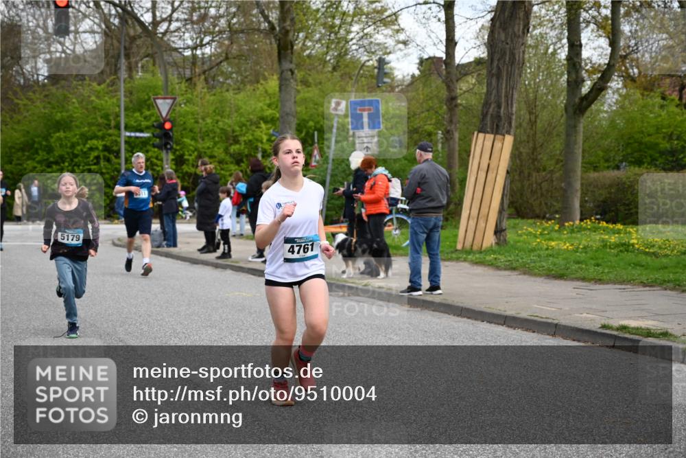 12.04.2026 - 45. Internationalen Wilhelmsburger Insellauf J. Mangold http://msf.ph/oto/9510004 12.04.2026 12:59:13 Ziel 4023, 2009, 4875, 5276, 3017, 5111, 5124, 5644, 5718, 2082, 4741, 5191, 4287, 5219, 2068, 3246, 4035, 5244, 4128, 4565, 5079, 4395, 4187, 5067, 2069, 4761, 5179, 3192, 5179, 3192, 5635, 4917, 4171, 4170, 5011, 4781, 4872, 4581, 5338, 5339, 5339, 2006, 4096, 5081, 4623, 4620, 3999, 5183, 5863, 5550 meine-sportfotos.de
