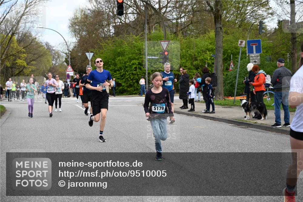 12.04.2026 - 45. Internationalen Wilhelmsburger Insellauf J. Mangold http://msf.ph/oto/9510005 12.04.2026 12:59:14 Ziel 5276, 3017, 5111, 5124, 5644, 5718, 2082, 4741, 5191, 4287, 5219, 2068, 3246, 4035, 5244, 4128, 4565, 5079, 4395, 4187, 5067, 2069, 4761, 5179, 3192, 5635, 4917, 5635, 4917, 4171, 4170, 5011, 4781, 4872, 4581, 5338, 5339, 2006, 4096, 5081, 2006, 4096, 5081, 4623, 4620, 3999, 5183, 5863, 5550, 5074 meine-sportfotos.de