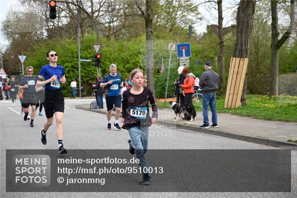 12.04.2026 - 45. Internationalen Wilhelmsburger Insellauf J. Mangold http://msf.ph/oto/9510013 12.04.2026 12:59:14 Ziel 5276, 3017, 5111, 5124, 5644, 5718, 2082, 4741, 5191, 4287, 5219, 2068, 3246, 4035, 5244, 4128, 4565, 5079, 4395, 4187, 5067, 2069, 4761, 5179, 3192, 5635, 4917, 5635, 4917, 4171, 4170, 5011, 4781, 4872, 4581, 5338, 5339, 2006, 4096, 5081, 2006, 4096, 5081, 4623, 4620, 3999, 5183, 5863, 5550, 5074 meine-sportfotos.de