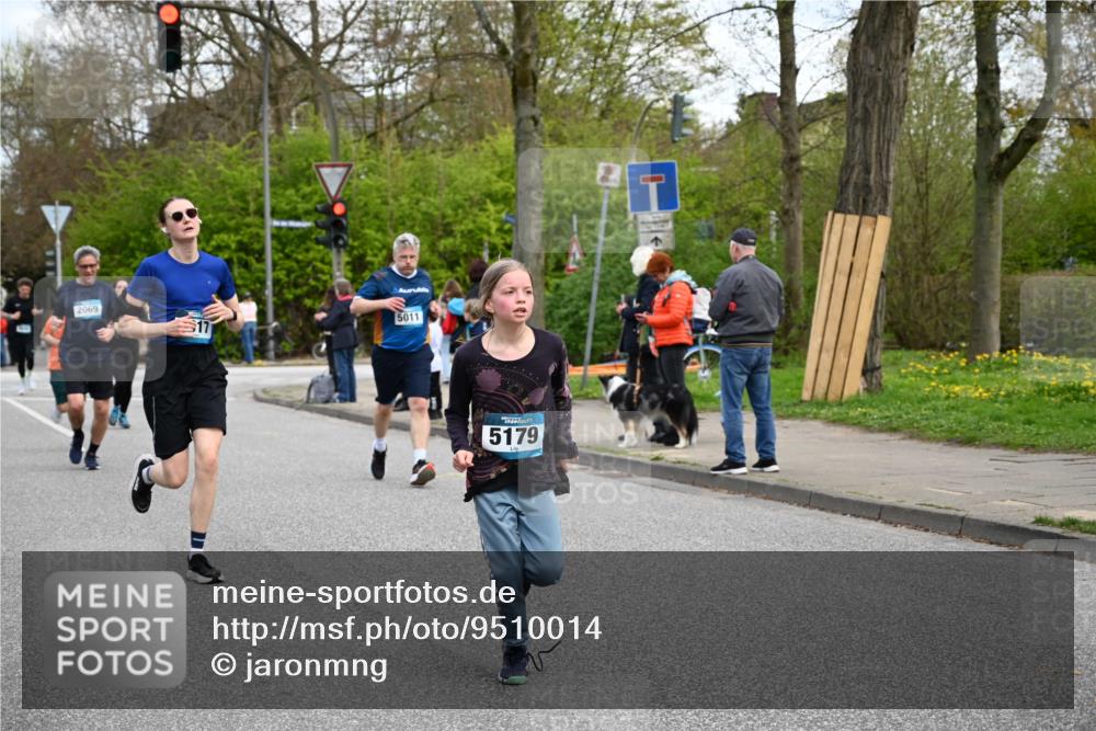 12.04.2026 - 45. Internationalen Wilhelmsburger Insellauf J. Mangold http://msf.ph/oto/9510014 12.04.2026 12:59:15 Ziel 5276, 3017, 5111, 5124, 5644, 5718, 2082, 4741, 5191, 4287, 5219, 2068, 3246, 4035, 5244, 4128, 4565, 5079, 4395, 4187, 5067, 2069, 4761, 5179, 3192, 5635, 4917, 4171, 4170, 4171, 4170, 5011, 4781, 4872, 4581, 5338, 5339, 2006, 4096, 5081, 4623, 4620, 3999, 5183, 5863, 5550, 5074, 5467 meine-sportfotos.de