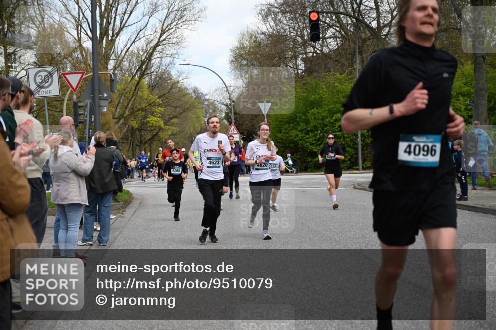 12.04.2026 - 45. Internationalen Wilhelmsburger Insellauf J. Mangold http://msf.ph/oto/9510079 12.04.2026 12:59:26 Ziel 4565, 5079, 4395, 4187, 5067, 2069, 4761, 5179, 3192, 5635, 4917, 4171, 4170, 5011, 4781, 4872, 4581, 5338, 5339, 2006, 4096, 5081, 2006, 4096, 5081, 4623, 4620, 3999, 5183, 5863, 5550, 5074, 5074, 5467, 3972, 2984, 2063, 2735, 5657, 4782, 2117, 2683 meine-sportfotos.de