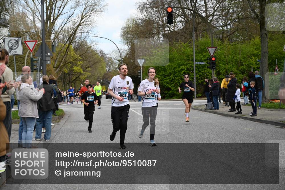 12.04.2026 - 45. Internationalen Wilhelmsburger Insellauf J. Mangold http://msf.ph/oto/9510087 12.04.2026 12:59:26 Ziel 4565, 5079, 4395, 4187, 5067, 2069, 4761, 5179, 3192, 5635, 4917, 4171, 4170, 5011, 4781, 4872, 4581, 5338, 5339, 2006, 4096, 5081, 2006, 4096, 5081, 4623, 4620, 3999, 5183, 5863, 5550, 5074, 5074, 5467, 3972, 2984, 2063, 2735, 5657, 4782, 2117, 2683 meine-sportfotos.de
