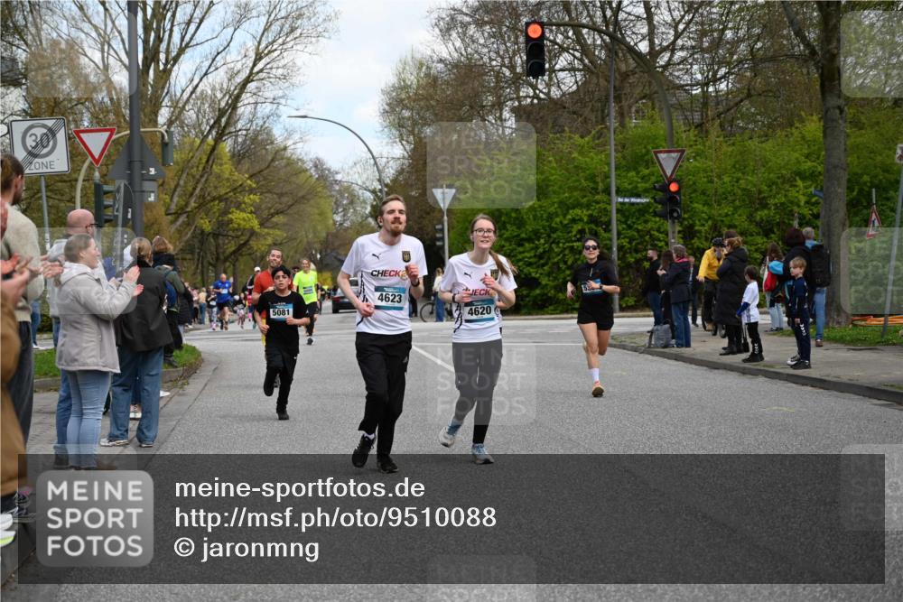 12.04.2026 - 45. Internationalen Wilhelmsburger Insellauf J. Mangold http://msf.ph/oto/9510088 12.04.2026 12:59:26 Ziel 4565, 5079, 4395, 4187, 5067, 2069, 4761, 5179, 3192, 5635, 4917, 4171, 4170, 5011, 4781, 4872, 4581, 5338, 5339, 2006, 4096, 5081, 2006, 4096, 5081, 4623, 4620, 3999, 5183, 5863, 5550, 5074, 5074, 5467, 3972, 2984, 2063, 2735, 5657, 4782, 2117, 2683 meine-sportfotos.de