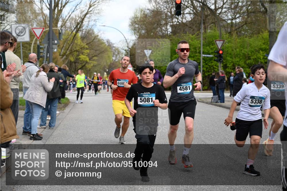 12.04.2026 - 45. Internationalen Wilhelmsburger Insellauf J. Mangold http://msf.ph/oto/9510094 12.04.2026 12:59:29 Ziel 4395, 4187, 5067, 2069, 4761, 5179, 3192, 5635, 4917, 4171, 4170, 5011, 4781, 4872, 4581, 5338, 5339, 2006, 4096, 5081, 4623, 4623, 4620, 3999, 5183, 5863, 5550, 5074, 5467, 3972, 3972, 2984, 2063, 2735, 5657, 4782, 2117, 2683, 4983, 3403, 4530, 5107, 5120, 2291, 5104, 5670, 5145, 5669 meine-sportfotos.de