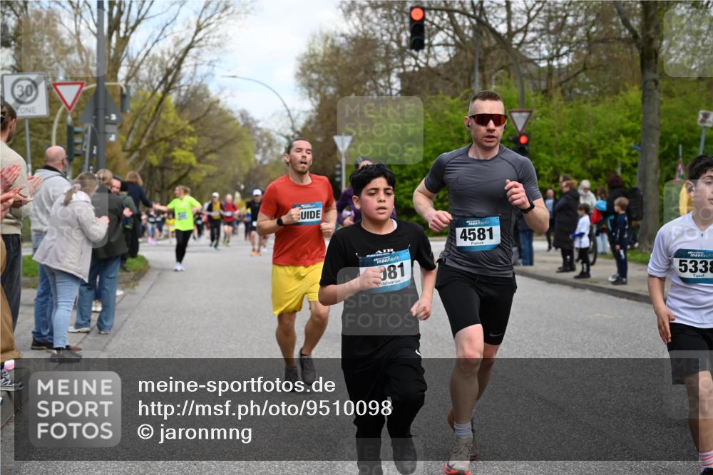 12.04.2026 - 45. Internationalen Wilhelmsburger Insellauf J. Mangold http://msf.ph/oto/9510098 12.04.2026 12:59:29 Ziel 4395, 4187, 5067, 2069, 4761, 5179, 3192, 5635, 4917, 4171, 4170, 5011, 4781, 4872, 4581, 5338, 5339, 2006, 4096, 5081, 4623, 4623, 4620, 3999, 5183, 5863, 5550, 5074, 5467, 3972, 3972, 2984, 2063, 2735, 5657, 4782, 2117, 2683, 4983, 3403, 4530, 5107, 5120, 2291, 5104, 5670, 5145, 5669 meine-sportfotos.de