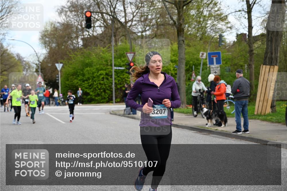 12.04.2026 - 45. Internationalen Wilhelmsburger Insellauf J. Mangold http://msf.ph/oto/9510107 12.04.2026 12:59:31 Ziel 4187, 5067, 2069, 4761, 5179, 3192, 5635, 4917, 4171, 4170, 5011, 4781, 4872, 4581, 5338, 5339, 2006, 4096, 5081, 4623, 4620, 3999, 5183, 5863, 5550, 5074, 5467, 3972, 2984, 2063, 2735, 5657, 4782, 2117, 2683, 4983, 3403, 4530, 5107, 5120, 2291, 5104, 5670, 5145, 5669, 3212 meine-sportfotos.de