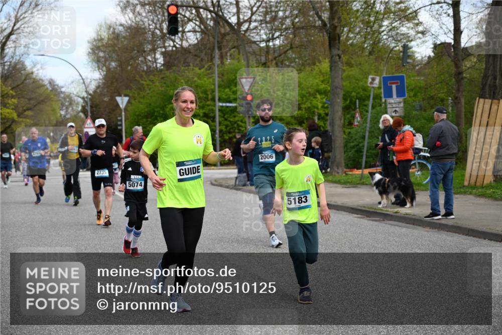 12.04.2026 - 45. Internationalen Wilhelmsburger Insellauf J. Mangold http://msf.ph/oto/9510125 12.04.2026 12:59:36 Ziel 2069, 4761, 5179, 3192, 5635, 4917, 4171, 4170, 5011, 4781, 4872, 4581, 5338, 5339, 2006, 4096, 5081, 4623, 4620, 3999, 5183, 5863, 5863, 5550, 5074, 5467, 3972, 2984, 2063, 2735, 5657, 4782, 2117, 2683, 4983, 3403, 4530, 5107, 5120, 2291, 5104, 5670, 5145, 5669, 3212, 3167, 3318, 3314, 3165, 4698 meine-sportfotos.de