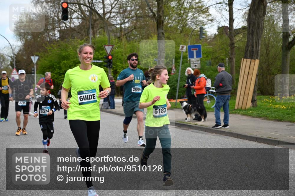 12.04.2026 - 45. Internationalen Wilhelmsburger Insellauf J. Mangold http://msf.ph/oto/9510128 12.04.2026 12:59:37 Ziel 5179, 3192, 5635, 4917, 4171, 4170, 5011, 4781, 4872, 4581, 5338, 5339, 2006, 4096, 5081, 4623, 4620, 3999, 5183, 5863, 5550, 5550, 5074, 5467, 3972, 2984, 2063, 2735, 5657, 4782, 2117, 2683, 4983, 3403, 4530, 5107, 5120, 2291, 5104, 5670, 5145, 5669, 3212, 3167, 3318, 3314, 3165, 4698 meine-sportfotos.de
