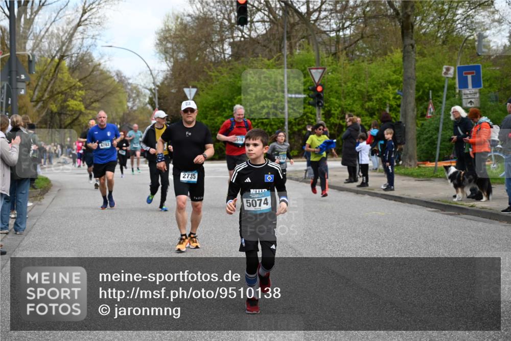 12.04.2026 - 45. Internationalen Wilhelmsburger Insellauf J. Mangold http://msf.ph/oto/9510138 12.04.2026 12:59:38 Ziel 5179, 3192, 5635, 4917, 4171, 4170, 5011, 4781, 4872, 4581, 5338, 5339, 2006, 4096, 5081, 4623, 4620, 3999, 5183, 5863, 5550, 5074, 5074, 5467, 3972, 2984, 2063, 2735, 5657, 4782, 2117, 2683, 2683, 4983, 3403, 4530, 5107, 5120, 2291, 5104, 5670, 5145, 5669, 3212, 3167, 3318, 3314, 3165, 4698, 4962, 5798 meine-sportfotos.de