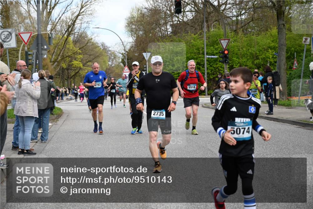 12.04.2026 - 45. Internationalen Wilhelmsburger Insellauf J. Mangold http://msf.ph/oto/9510143 12.04.2026 12:59:39 Ziel 5635, 4917, 4171, 4170, 5011, 4781, 4872, 4581, 5338, 5339, 2006, 4096, 5081, 4623, 4620, 3999, 5183, 5863, 5550, 5074, 5467, 5467, 3972, 2984, 2063, 2735, 5657, 4782, 2117, 2683, 4983, 3403, 4983, 3403, 4530, 5107, 5120, 2291, 5104, 5670, 5145, 5669, 3212, 3167, 3318, 3314, 3165, 4698, 4962, 5798 meine-sportfotos.de