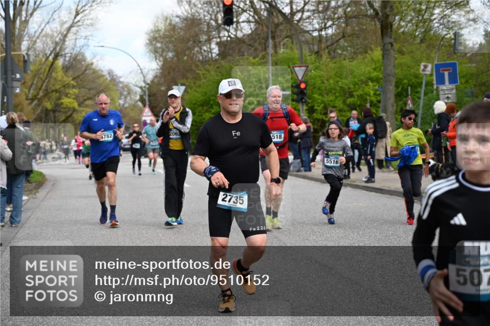 12.04.2026 - 45. Internationalen Wilhelmsburger Insellauf J. Mangold http://msf.ph/oto/9510152 12.04.2026 12:59:40 Ziel 4171, 4170, 5011, 4781, 4872, 4581, 5338, 5339, 2006, 4096, 5081, 4623, 4620, 3999, 5183, 5863, 5550, 5074, 5467, 3972, 2984, 2063, 2735, 5657, 4782, 2117, 2683, 4983, 3403, 4530, 5107, 5120, 4530, 5107, 5120, 2291, 5104, 5670, 5145, 5669, 3212, 3167, 3318, 3314, 3165, 4698, 4962, 5798 meine-sportfotos.de