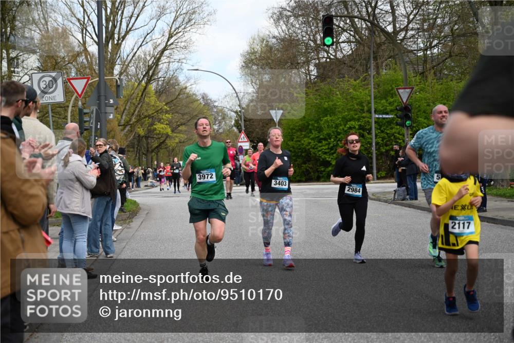 12.04.2026 - 45. Internationalen Wilhelmsburger Insellauf J. Mangold http://msf.ph/oto/9510170 12.04.2026 12:59:44 Ziel 4781, 4872, 4581, 5338, 5339, 2006, 4096, 5081, 4623, 4620, 3999, 5183, 5863, 5550, 5074, 5467, 3972, 2984, 2063, 2063, 2735, 5657, 4782, 2117, 2683, 4983, 3403, 4530, 5107, 5120, 2291, 5104, 5670, 5145, 5669, 3212, 3167, 3318, 3314, 3167, 3318, 3314, 3165, 4698, 4962, 5798, 4074, 5828, 5610, 5083 meine-sportfotos.de