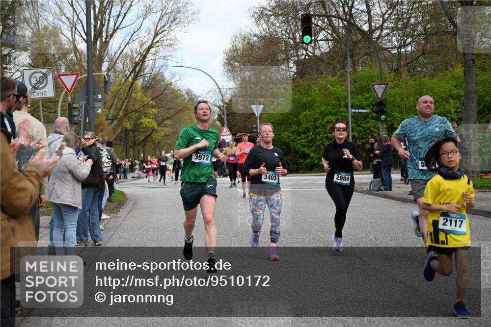 12.04.2026 - 45. Internationalen Wilhelmsburger Insellauf J. Mangold http://msf.ph/oto/9510172 12.04.2026 12:59:45 Ziel 4781, 4872, 4581, 5338, 5339, 2006, 4096, 5081, 4623, 4620, 3999, 5183, 5863, 5550, 5074, 5467, 3972, 2984, 2063, 2735, 2735, 5657, 4782, 2117, 2683, 4983, 3403, 4530, 5107, 5120, 2291, 5104, 5670, 5145, 5669, 3212, 3167, 3318, 3314, 3165, 4698, 4962, 5798, 4074, 5828, 5610, 5083 meine-sportfotos.de