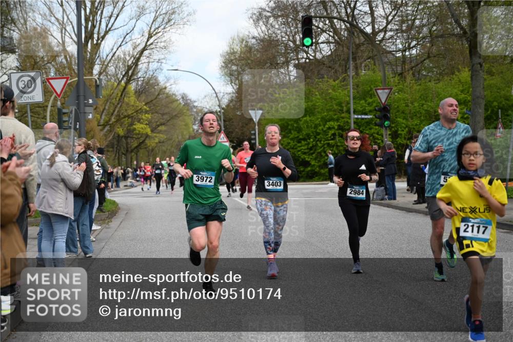 12.04.2026 - 45. Internationalen Wilhelmsburger Insellauf J. Mangold http://msf.ph/oto/9510174 12.04.2026 12:59:45 Ziel 4781, 4872, 4581, 5338, 5339, 2006, 4096, 5081, 4623, 4620, 3999, 5183, 5863, 5550, 5074, 5467, 3972, 2984, 2063, 2735, 2735, 5657, 4782, 2117, 2683, 4983, 3403, 4530, 5107, 5120, 2291, 5104, 5670, 5145, 5669, 3212, 3167, 3318, 3314, 3165, 4698, 4962, 5798, 4074, 5828, 5610, 5083 meine-sportfotos.de