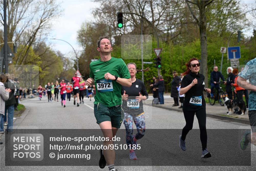 12.04.2026 - 45. Internationalen Wilhelmsburger Insellauf J. Mangold http://msf.ph/oto/9510185 12.04.2026 12:59:46 Ziel 4872, 4581, 5338, 5339, 2006, 4096, 5081, 4623, 4620, 3999, 5183, 5863, 5550, 5074, 5467, 3972, 2984, 2063, 2735, 5657, 5657, 4782, 2117, 2683, 4983, 3403, 4530, 5107, 5120, 2291, 5104, 5670, 5145, 5669, 3212, 3167, 3318, 3314, 3165, 3165, 4698, 4962, 5798, 4074, 5828, 5610, 5083, 4410 meine-sportfotos.de