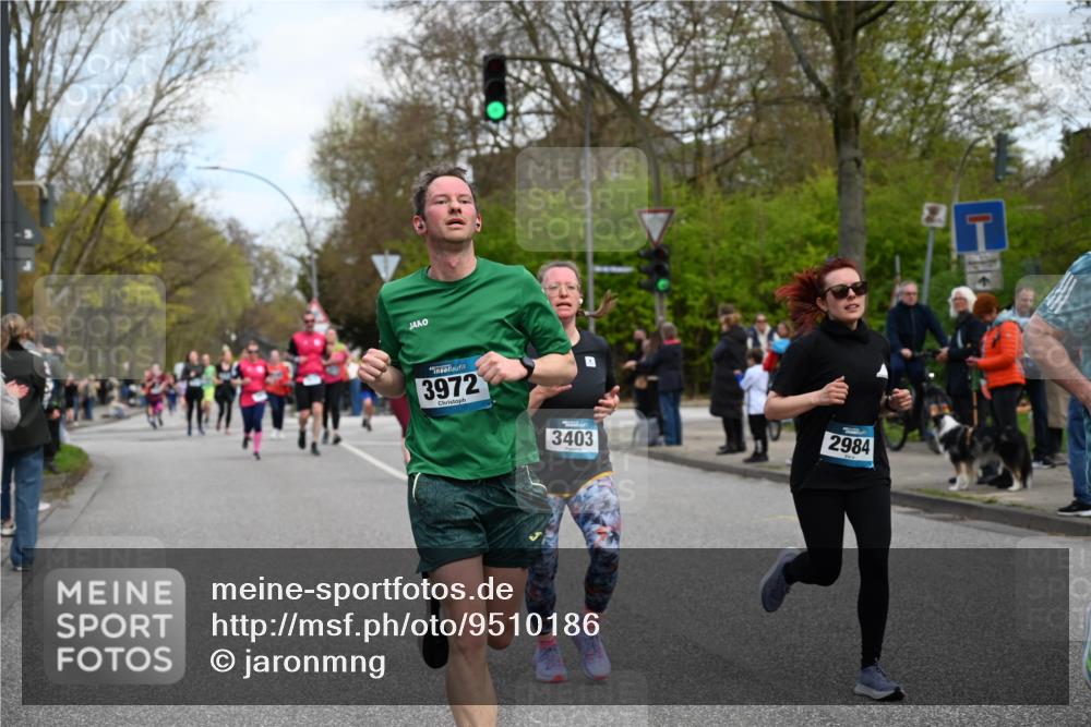 12.04.2026 - 45. Internationalen Wilhelmsburger Insellauf J. Mangold http://msf.ph/oto/9510186 12.04.2026 12:59:46 Ziel 4872, 4581, 5338, 5339, 2006, 4096, 5081, 4623, 4620, 3999, 5183, 5863, 5550, 5074, 5467, 3972, 2984, 2063, 2735, 5657, 5657, 4782, 2117, 2683, 4983, 3403, 4530, 5107, 5120, 2291, 5104, 5670, 5145, 5669, 3212, 3167, 3318, 3314, 3165, 3165, 4698, 4962, 5798, 4074, 5828, 5610, 5083, 4410 meine-sportfotos.de
