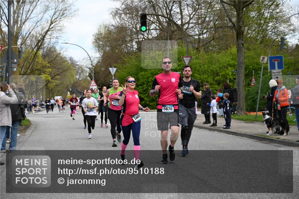 12.04.2026 - 45. Internationalen Wilhelmsburger Insellauf J. Mangold http://msf.ph/oto/9510188 12.04.2026 12:59:51 Ziel 2006, 4096, 5081, 4623, 4620, 3999, 5183, 5863, 5550, 5074, 5467, 3972, 2984, 2063, 2735, 5657, 4782, 2117, 2683, 4983, 3403, 4983, 3403, 4530, 5107, 5120, 2291, 5104, 5670, 5145, 5669, 3212, 3167, 3318, 3314, 3165, 4698, 4962, 5798, 4074, 5828, 5610, 5083, 4410 meine-sportfotos.de