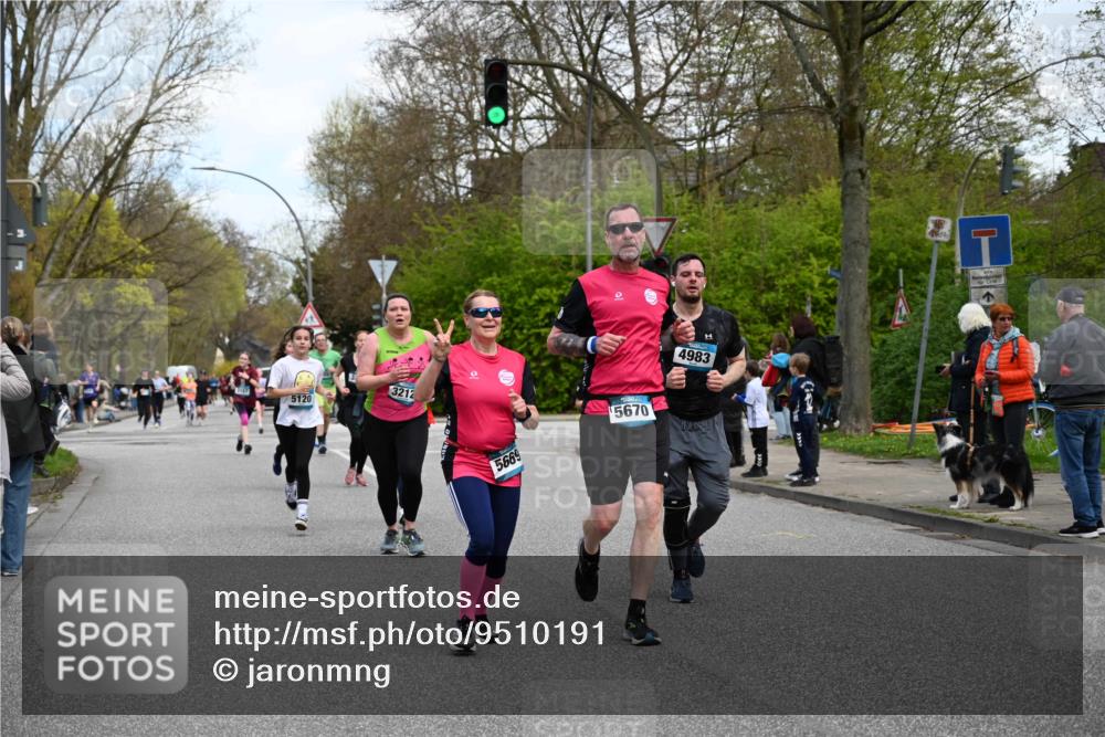 12.04.2026 - 45. Internationalen Wilhelmsburger Insellauf J. Mangold http://msf.ph/oto/9510191 12.04.2026 12:59:52 Ziel 4623, 4620, 3999, 5183, 5863, 5550, 5074, 5467, 3972, 2984, 2063, 2735, 5657, 4782, 2117, 2683, 4983, 3403, 4530, 5107, 5120, 4530, 5107, 5120, 2291, 5104, 5670, 5145, 5669, 3212, 3167, 3318, 3314, 3165, 4698, 4962, 5798, 4074, 5828, 5610, 5083, 4410, 3378 meine-sportfotos.de