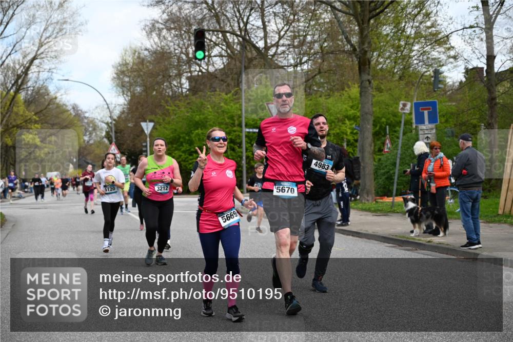 12.04.2026 - 45. Internationalen Wilhelmsburger Insellauf J. Mangold http://msf.ph/oto/9510195 12.04.2026 12:59:52 Ziel 4623, 4620, 3999, 5183, 5863, 5550, 5074, 5467, 3972, 2984, 2063, 2735, 5657, 4782, 2117, 2683, 4983, 3403, 4530, 5107, 5120, 4530, 5107, 5120, 2291, 5104, 5670, 5145, 5669, 3212, 3167, 3318, 3314, 3165, 4698, 4962, 5798, 4074, 5828, 5610, 5083, 4410, 3378 meine-sportfotos.de