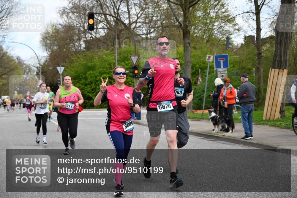 12.04.2026 - 45. Internationalen Wilhelmsburger Insellauf J. Mangold http://msf.ph/oto/9510199 12.04.2026 12:59:52 Ziel 4623, 4620, 3999, 5183, 5863, 5550, 5074, 5467, 3972, 2984, 2063, 2735, 5657, 4782, 2117, 2683, 4983, 3403, 4530, 5107, 5120, 4530, 5107, 5120, 2291, 5104, 5670, 5145, 5669, 3212, 3167, 3318, 3314, 3165, 4698, 4962, 5798, 4074, 5828, 5610, 5083, 4410, 3378 meine-sportfotos.de