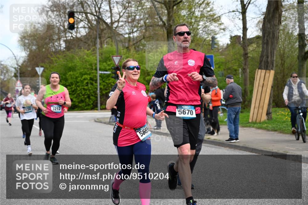 12.04.2026 - 45. Internationalen Wilhelmsburger Insellauf J. Mangold http://msf.ph/oto/9510204 12.04.2026 12:59:53 Ziel 4623, 4620, 3999, 5183, 5863, 5550, 5074, 5467, 3972, 2984, 2063, 2735, 5657, 4782, 2117, 2683, 4983, 3403, 4530, 5107, 5120, 2291, 5104, 5670, 5145, 5669, 2291, 5104, 5670, 5145, 5669, 3212, 3167, 3318, 3314, 3165, 4698, 4962, 5798, 4074, 5828, 4074, 5828, 5610, 5083, 4410, 3378 meine-sportfotos.de