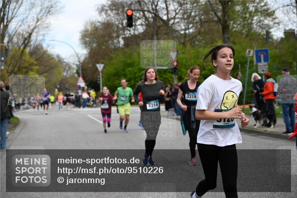 12.04.2026 - 45. Internationalen Wilhelmsburger Insellauf J. Mangold http://msf.ph/oto/9510226 12.04.2026 12:59:56 Ziel 3999, 5183, 5863, 5550, 5074, 5467, 3972, 2984, 2063, 2735, 5657, 4782, 2117, 2683, 4983, 3403, 4530, 5107, 5120, 2291, 5104, 5670, 5145, 5669, 3212, 3167, 3318, 3314, 3167, 3318, 3314, 3165, 4698, 4962, 5798, 4074, 5828, 5610, 5083, 4410, 3378 meine-sportfotos.de