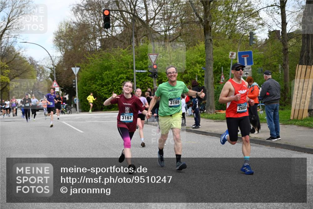 12.04.2026 - 45. Internationalen Wilhelmsburger Insellauf J. Mangold http://msf.ph/oto/9510247 12.04.2026 12:59:58 Ziel 3999, 5183, 5863, 5550, 5074, 5467, 3972, 2984, 2063, 2735, 5657, 4782, 2117, 2683, 4983, 3403, 4530, 5107, 5120, 2291, 5104, 5670, 5145, 5669, 3212, 3167, 3318, 3314, 3165, 3165, 4698, 4962, 5798, 4074, 5828, 5610, 5083, 4410, 4410, 3378 meine-sportfotos.de