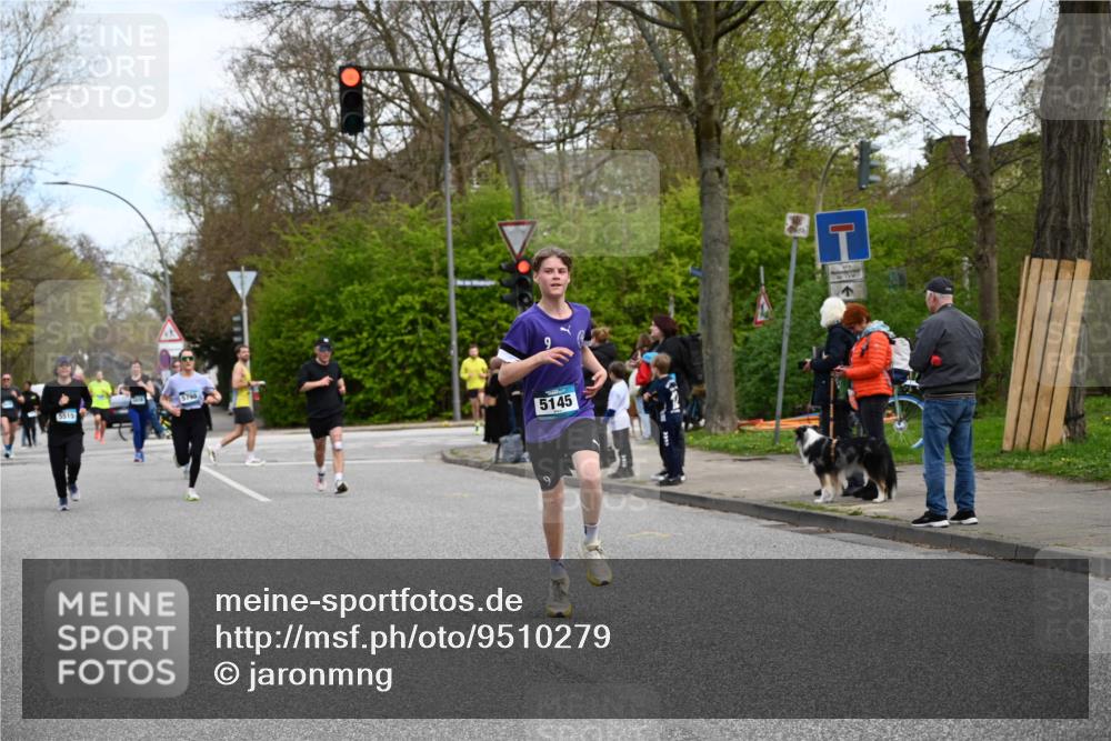 12.04.2026 - 45. Internationalen Wilhelmsburger Insellauf J. Mangold http://msf.ph/oto/9510279 12.04.2026 13:00:03 Ziel 5074, 5467, 3972, 2984, 2063, 2735, 5657, 4782, 2117, 2683, 4983, 3403, 4530, 5107, 5120, 2291, 5104, 5670, 5145, 5669, 3212, 3167, 3318, 3314, 3165, 4698, 4962, 5798, 4074, 5828, 5610, 5083, 4410, 3378, 5012, 2303, 4997, 4397, 5854 meine-sportfotos.de