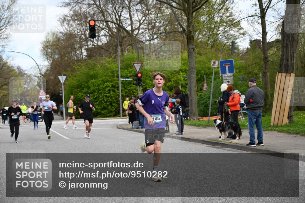 12.04.2026 - 45. Internationalen Wilhelmsburger Insellauf J. Mangold http://msf.ph/oto/9510282 12.04.2026 13:00:03 Ziel 5074, 5467, 3972, 2984, 2063, 2735, 5657, 4782, 2117, 2683, 4983, 3403, 4530, 5107, 5120, 2291, 5104, 5670, 5145, 5669, 3212, 3167, 3318, 3314, 3165, 4698, 4962, 5798, 4074, 5828, 5610, 5083, 4410, 3378, 5012, 2303, 4997, 4397, 5854 meine-sportfotos.de