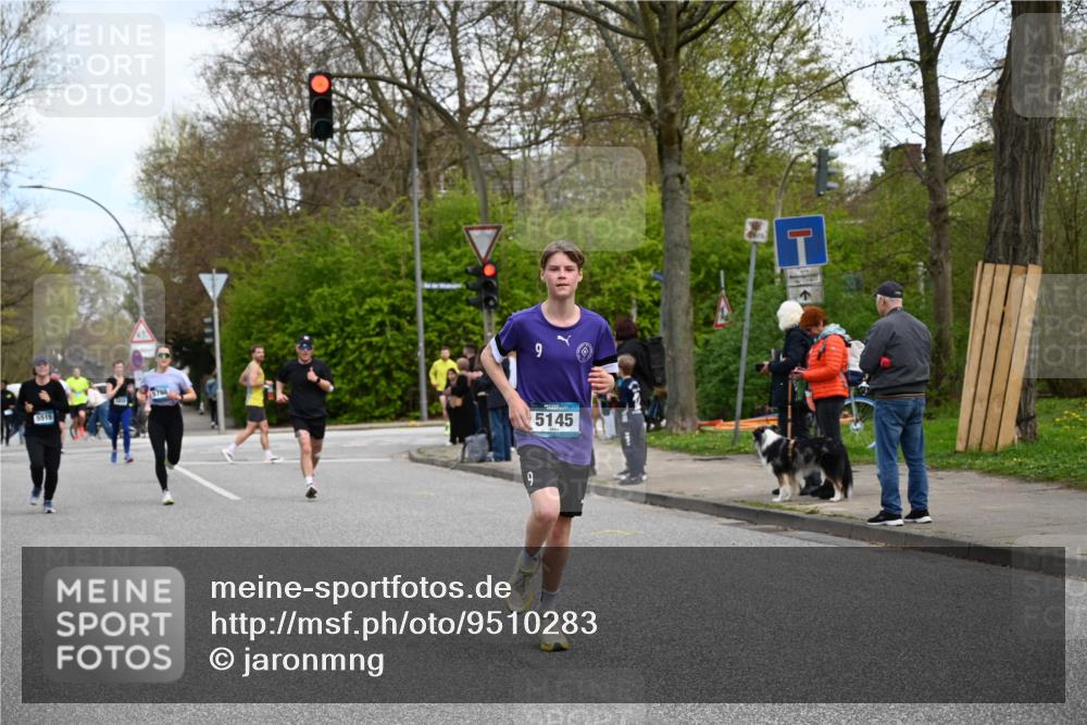 12.04.2026 - 45. Internationalen Wilhelmsburger Insellauf J. Mangold http://msf.ph/oto/9510283 12.04.2026 13:00:03 Ziel 5074, 5467, 3972, 2984, 2063, 2735, 5657, 4782, 2117, 2683, 4983, 3403, 4530, 5107, 5120, 2291, 5104, 5670, 5145, 5669, 3212, 3167, 3318, 3314, 3165, 4698, 4962, 5798, 4074, 5828, 5610, 5083, 4410, 3378, 5012, 2303, 4997, 4397, 5854 meine-sportfotos.de
