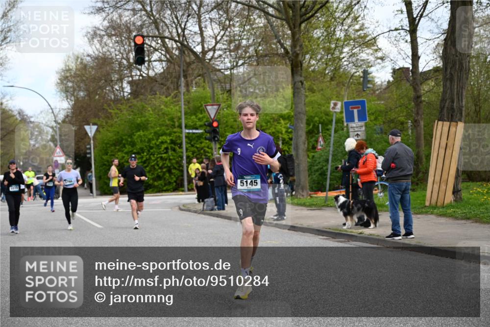 12.04.2026 - 45. Internationalen Wilhelmsburger Insellauf J. Mangold http://msf.ph/oto/9510284 12.04.2026 13:00:03 Ziel 5074, 5467, 3972, 2984, 2063, 2735, 5657, 4782, 2117, 2683, 4983, 3403, 4530, 5107, 5120, 2291, 5104, 5670, 5145, 5669, 3212, 3167, 3318, 3314, 3165, 4698, 4962, 5798, 4074, 5828, 5610, 5083, 4410, 3378, 5012, 2303, 4997, 4397, 5854 meine-sportfotos.de