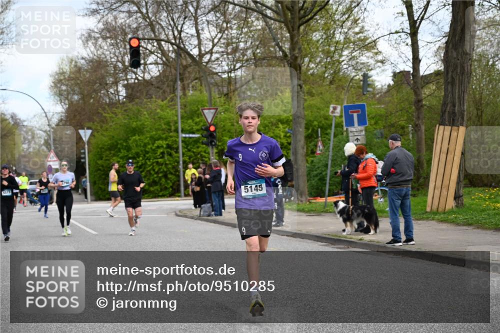 12.04.2026 - 45. Internationalen Wilhelmsburger Insellauf J. Mangold http://msf.ph/oto/9510285 12.04.2026 13:00:03 Ziel 5074, 5467, 3972, 2984, 2063, 2735, 5657, 4782, 2117, 2683, 4983, 3403, 4530, 5107, 5120, 2291, 5104, 5670, 5145, 5669, 3212, 3167, 3318, 3314, 3165, 4698, 4962, 5798, 4074, 5828, 5610, 5083, 4410, 3378, 5012, 2303, 4997, 4397, 5854 meine-sportfotos.de