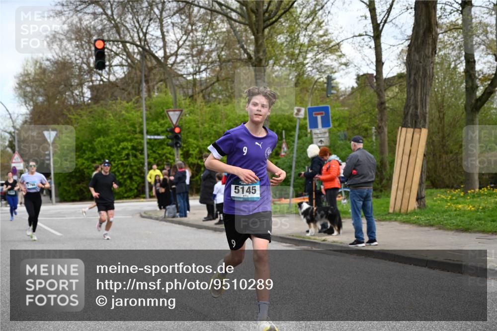 12.04.2026 - 45. Internationalen Wilhelmsburger Insellauf J. Mangold http://msf.ph/oto/9510289 12.04.2026 13:00:03 Ziel 5074, 5467, 3972, 2984, 2063, 2735, 5657, 4782, 2117, 2683, 4983, 3403, 4530, 5107, 5120, 2291, 5104, 5670, 5145, 5669, 3212, 3167, 3318, 3314, 3165, 4698, 4962, 5798, 4074, 5828, 5610, 5083, 4410, 3378, 5012, 2303, 4997, 4397, 5854 meine-sportfotos.de